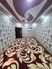 Tinchlik plaza oldida