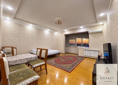 Продам квартиру на буюк ипак йули 2/8/9 65 м²