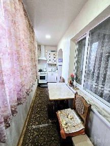 3.xona uy sotiladi evro remont ayrim jixozla qoladi podvoli bor agarot