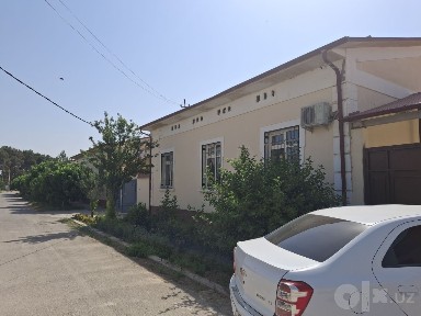 Новостройка уй сотилади (таййор бизнеси билан)