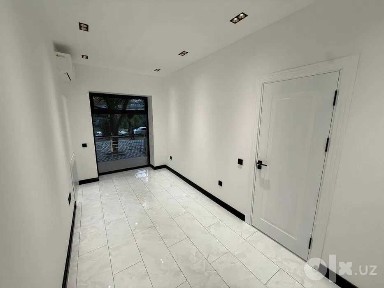 Сдаю в Аренду в Центре Ц-6 UZBAT | Евроофис 65 м² | 1-я линия |