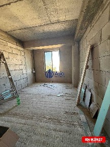 Srochna sotiladi K2927 Shayxul olam maschit yon tarafida