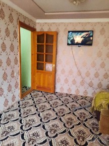 №4105. 1-хонали Уй Сотилади.
