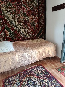 Сдается комната с хозяйкой в собственном доме, вход в комнату раздел