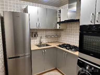 Продается 3/2/5 ул Шота Руставели ор-р 60я поликлиника Пед институт