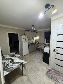 Chilonzor novza metro yonida 1 honali kvartira