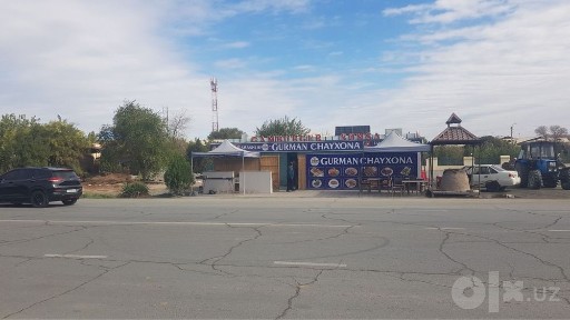 Нотурар бино сотилади