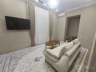 Урда 2/3/3 Евро ремонт Обш: 52 кВ. м Ор. р: Урда, Панорама кинотетар