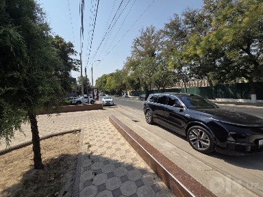 Продаётся земля под нежилое помешения Мирзо-Улугбекский р-н Циолковск