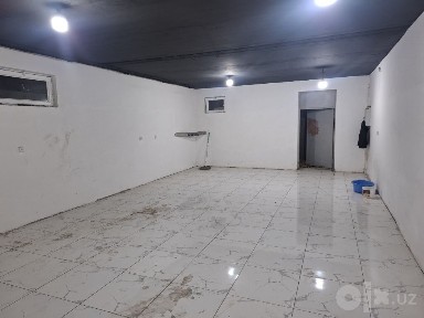 2 qavatli binoning yer to‘la qismi ijaraga beriladi.