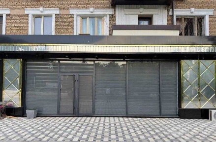 Компактный коммерческий объект с действующим арендным доходом.