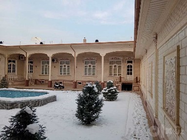 Yakka tartibdagi turar joy (hovli)