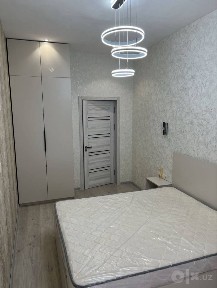 Новомосковская. 2комн. Сталинка. С ремонтом