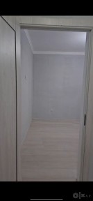 Toshkent viloyati Parkent tumanida uy sotiladi 5 etajli dom 1 etajida