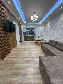 Срочно продаю 2х комнатную с евро ремонтом укоммплектованную (157)