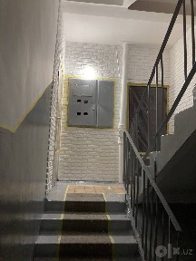 Продается своя квартира 1 этаж на Юнусабаде