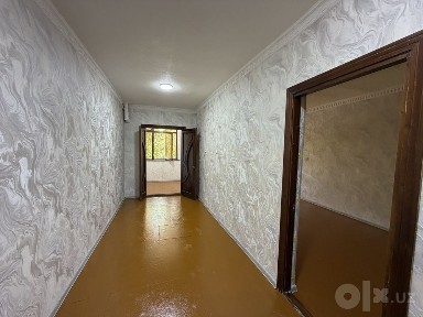 Qiziltepa shaxar 70 kvadratli dom ( guliston ko'chasi )