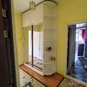 5-mik tomonda 1 xonalik uy sotiladi