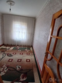 Sharq1 tomonda 2 xonalik uy sotiladi