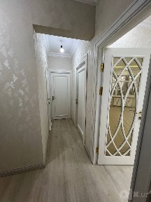 3/2/4 сотилади 71м²