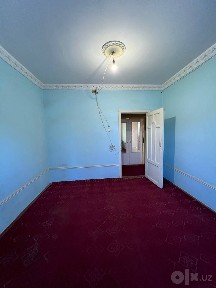 Азизбек ресторани оркасида 2 хонали 2 кават сотилади