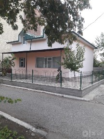 Ховли жой сотилади.