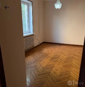 Срочно Чиланзар 9 РУВД. Продается квартира 3/3/4 кирпич Балкон 2/6