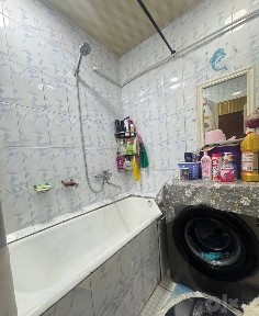 Квартира продаётся Чиланзар 20 квартал 2в3/9/9 отдельный вход ор. Кита