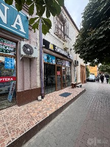 Dagbitskiy tarafda magazin arendaga beriladi.
