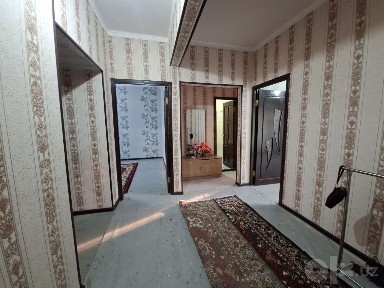 Срочно Карасу 6, 3 комнат продаётся