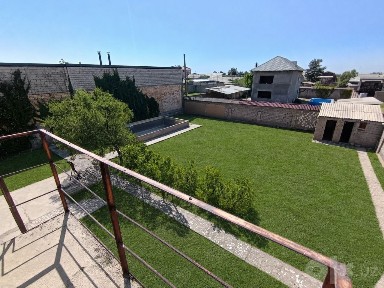 В Кибрайском районе, в Байткургане продаётся жилой дом, 6 соток
