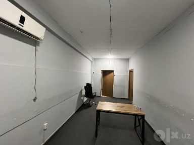 Аренда под офис 2 комната 40кв. м 2 минут от метро Айбек!