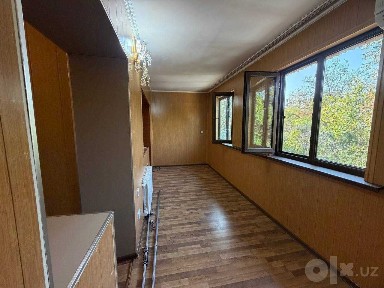 Продаётся 2 комнатная квартира ремонт ул. Саида Барака