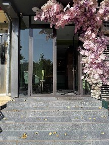 Аренда помещения вдоль дороги 68м2 Ор-р Ц6 Na Nebe Lali
