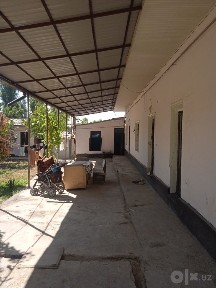 Uy11sotiladi. Tosh