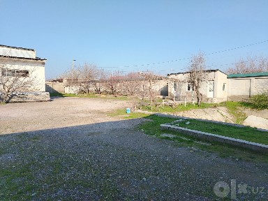 Нотурар бино ижарага берилади