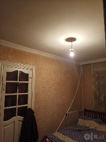 Uch tepa 24 kv da dom sotiladi 1 linada yoli yuzida
