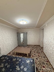 Фрунзенский массивда 1 хонали кирпич дом сотилади