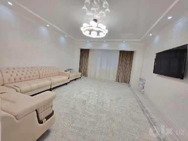 Продается 3 комнатная квартира (Чиланзар)