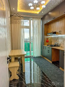 Продается 1 комнатная квартира в ЖК Salom Qoyliq (Xon Saroy)