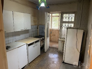 Продам на Чилонзаре 5 квартал одну комнатнаю на втором этаже