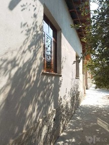 Uchastka sotiladi