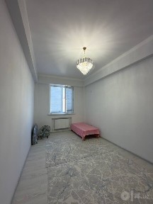 Nurafshon shahrida 3 xonali kvartira sotiladi Narxi: 38.000$