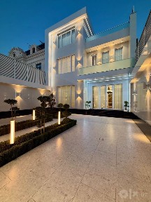 Алишеробод | 500 м² | 4 сотки | 4 уровня | 7 комнат | Бассейн + сауна