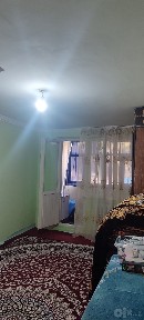 2 xonali katta balkonli kvartira sotiladi.