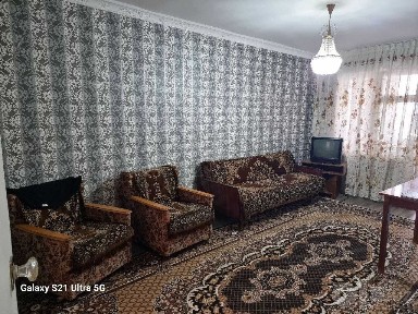 Продается 2-х комнатная квартира в Чирчике рядом Спорт. институт