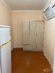 1-комнатная квартира переделено 2-ком на 2-этаж ул. Гагарина Азиз Базар