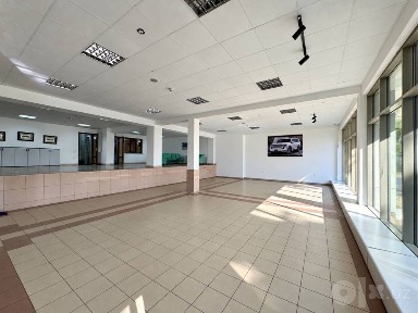АРЕНДА 610м2 нежилое на первой линии.