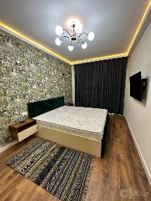 Ц-13 Лабзак кафе LARTISAN 2*4*9 Отличная квартира