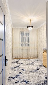 Срочно продается 2 ком дом быта эко базар